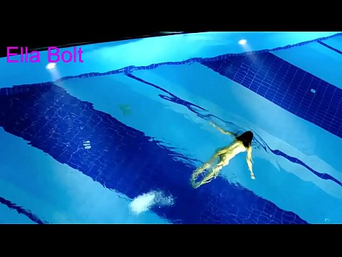 ❤️ Ùn possu micca piantà di fighjulà, ghjovana bionda catturata nuda in piscina ELLA BOLT ️ Pornografia russa à co.hentai-menu.ru ❌❤